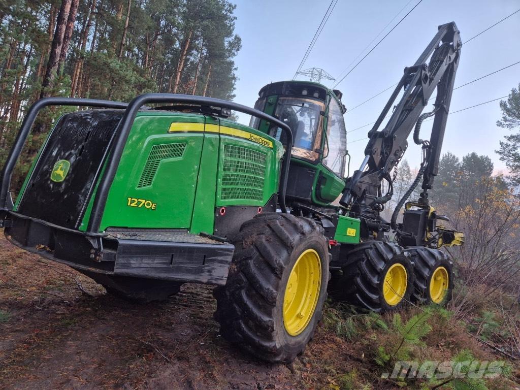 John Deere 1270 E ハーベスター