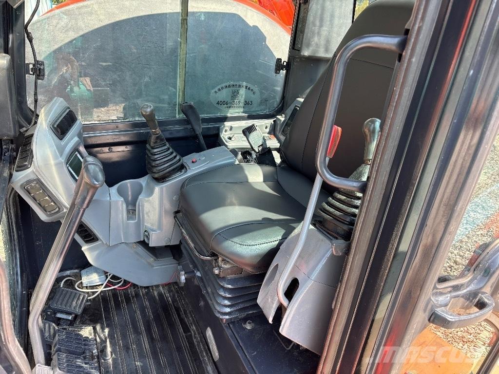 Kubota KX 163-5 大型油圧ショベル12t以上（パワーショベル・ユンボ）