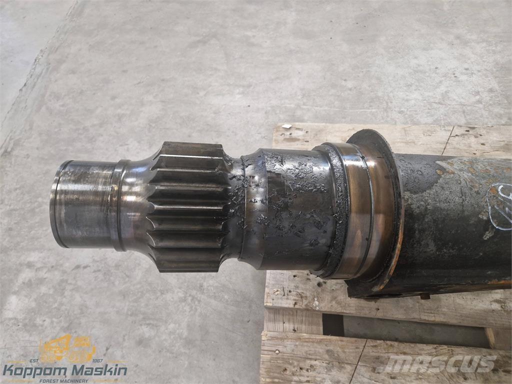 Komatsu 130F フォワーダクレーン