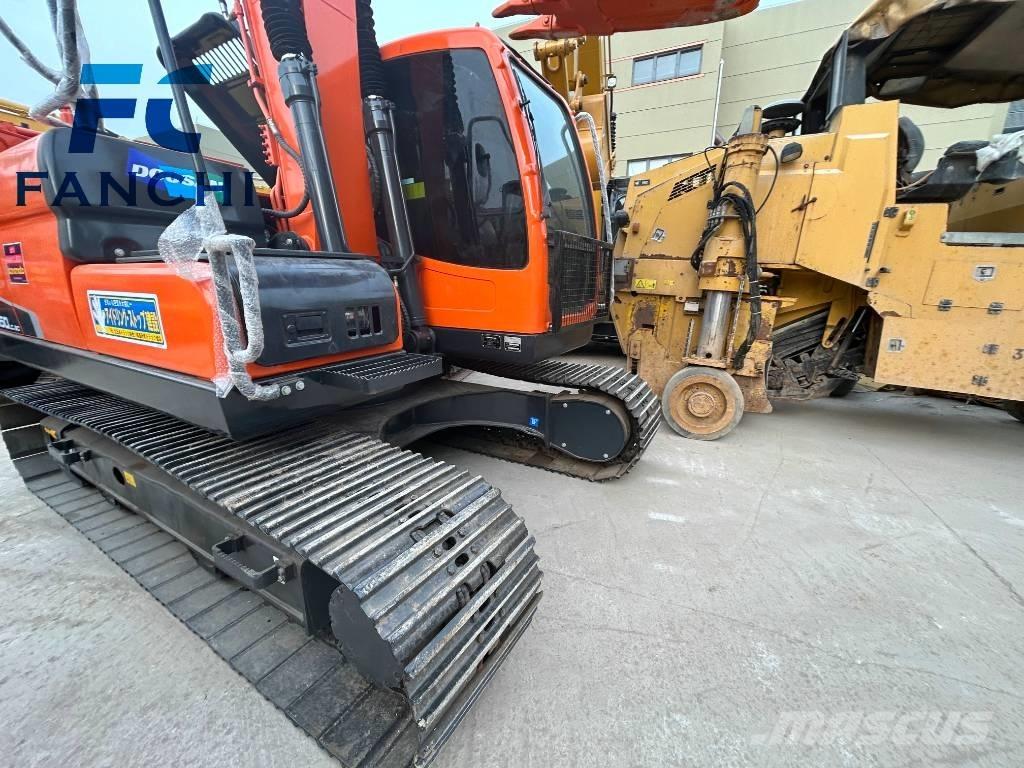 Doosan dx150 大型油圧ショベル12t以上（パワーショベル・ユンボ）