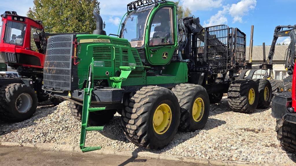 John Deere 1910 G フォワーダー