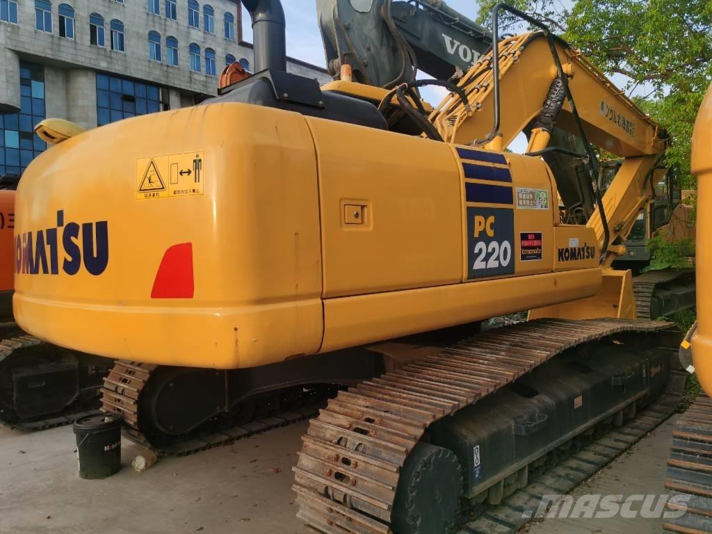 Komatsu PC 220-7 大型油圧ショベル12t以上（パワーショベル・ユンボ）