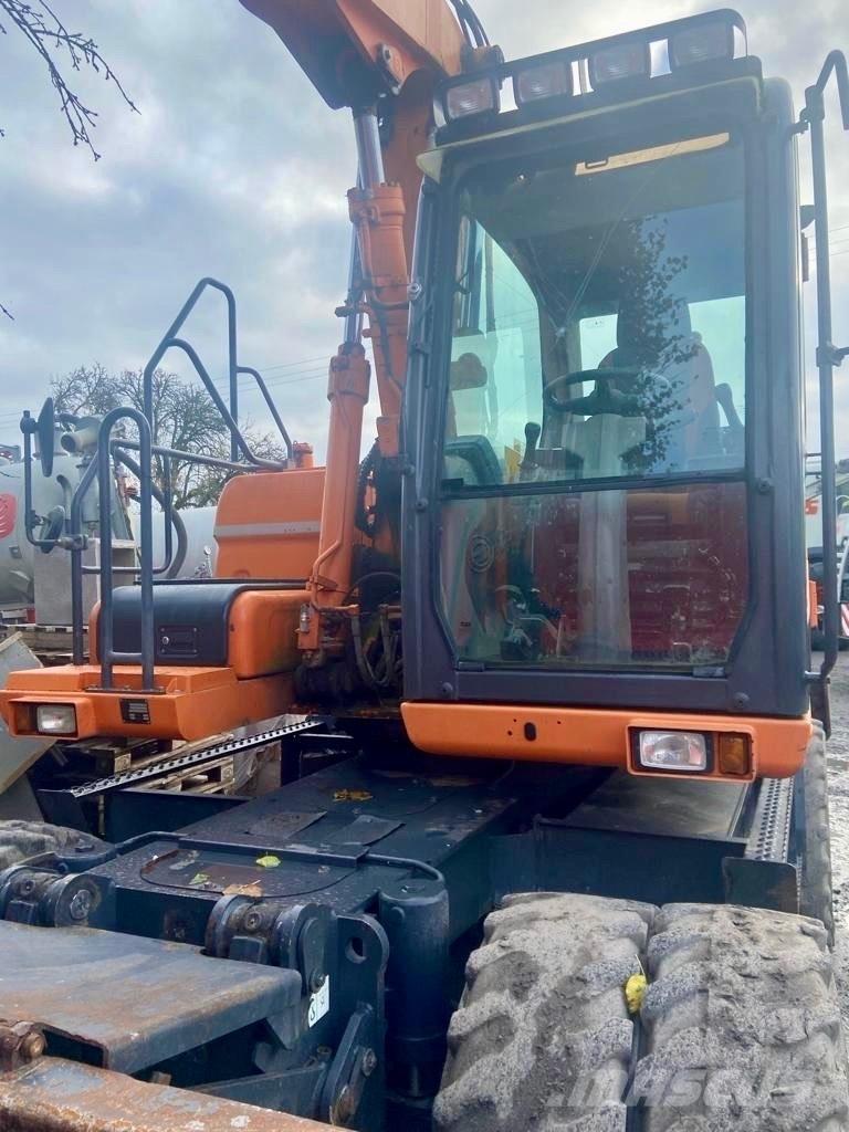 Doosan DX 160 W-3 ホイール式油圧ショベル（パワーショベル・ユンボ・バックホー）
