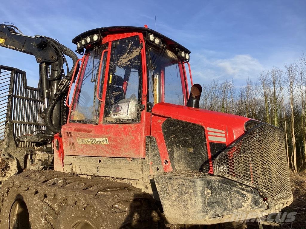 Komatsu 845 フォワーダー