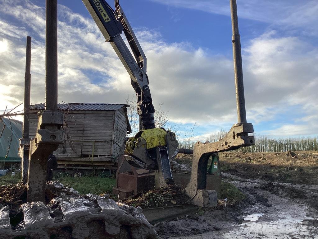 Komatsu 845 フォワーダー