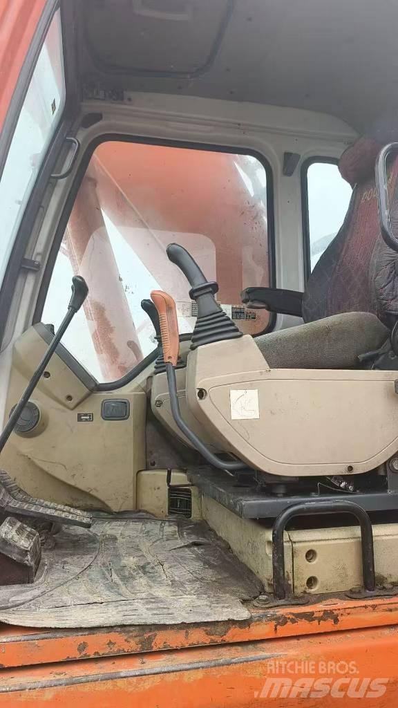 Doosan DH 225 LC-7 大型油圧ショベル12t以上（パワーショベル・ユンボ）