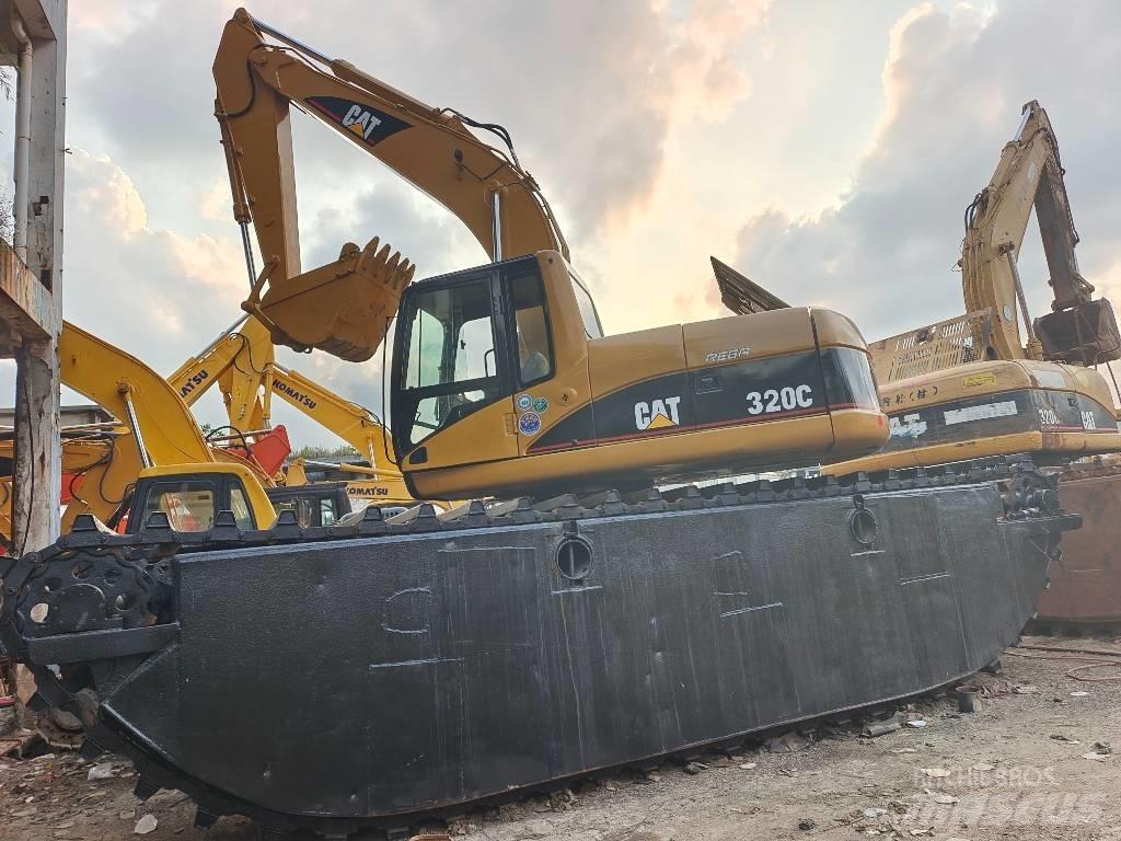 CAT 320 C 水陸両用油圧ショベル、ユンボ
