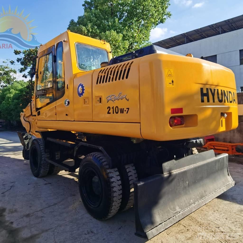 Hyundai R 210W-7 ホイール式油圧ショベル（パワーショベル・ユンボ・バックホー）