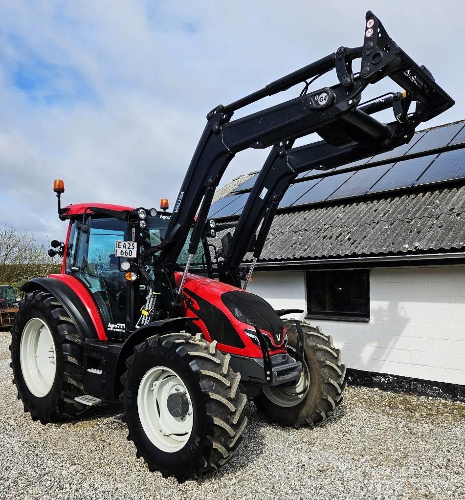 Valtra G 135 Active トラクター