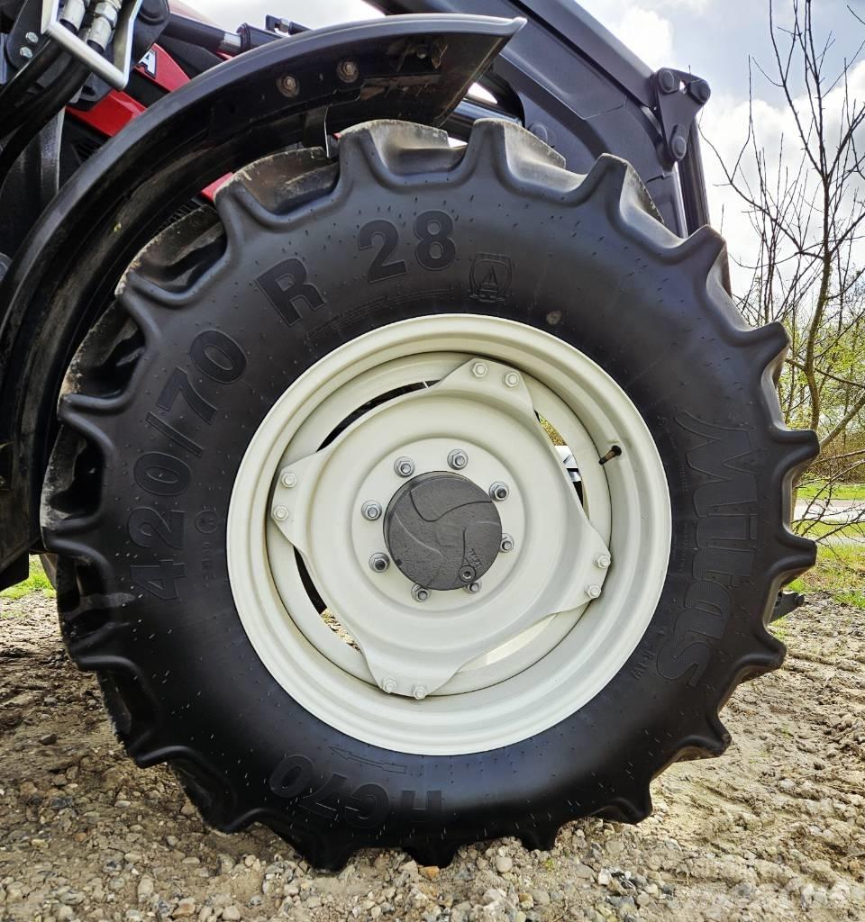 Valtra G 135 Active トラクター