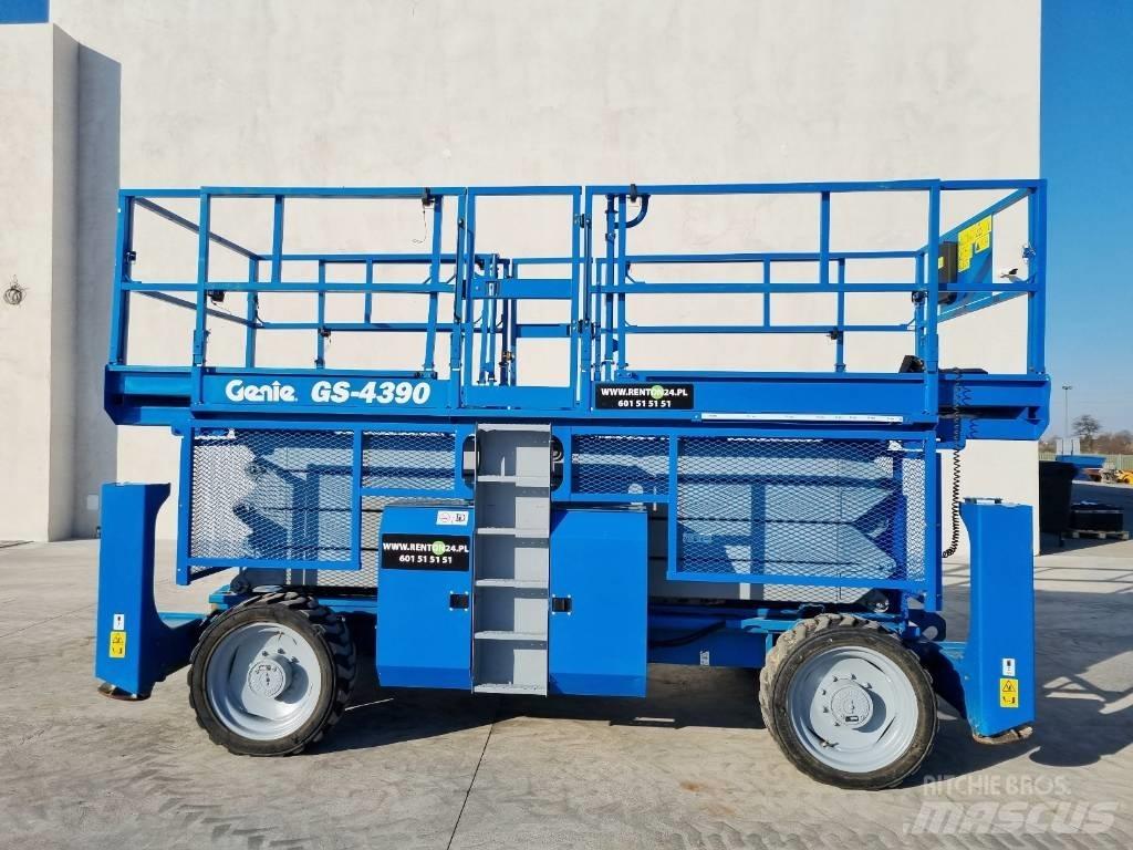 Genie GS 4390 RZ34 シザースリフト