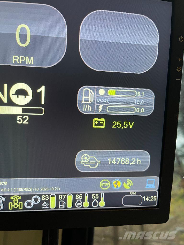 Komatsu 845 フォワーダー