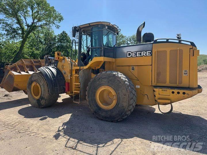 John Deere 824K-II ホイールローダー・タイヤショベル