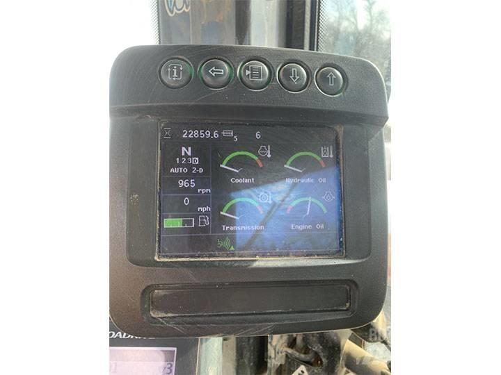 John Deere 824K-II ホイールローダー・タイヤショベル