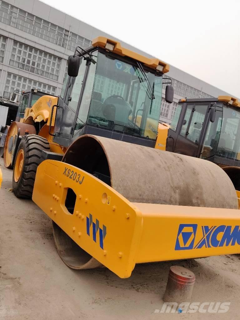 XCMG XS203J 振動ローラ