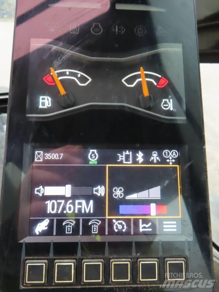CAT 302.7 CR ミニ油圧ショベル 7t以下（ミニユンボ・ミニディガー）