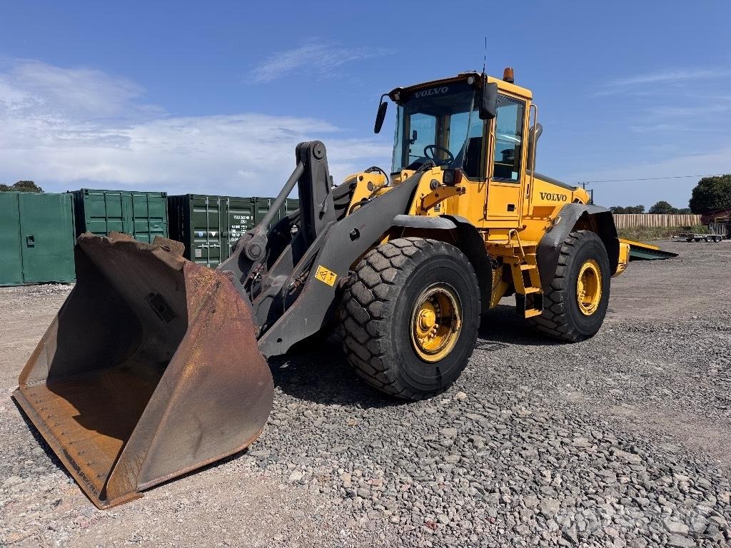 Volvo L 120 E ホイールローダー・タイヤショベル
