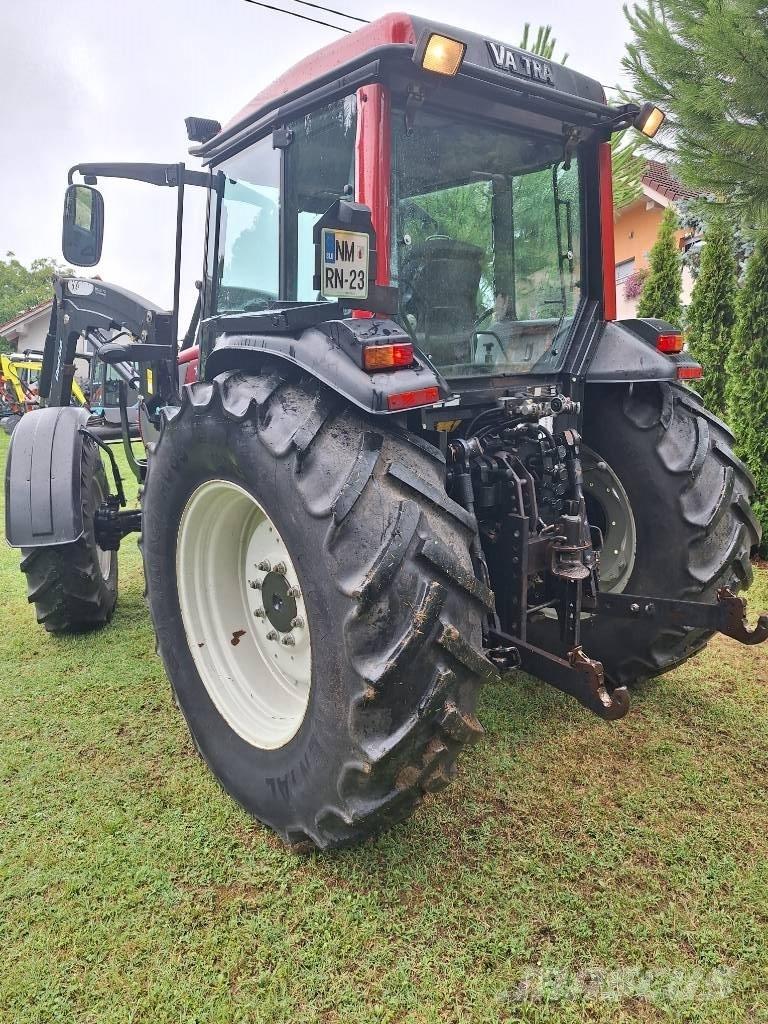 Valtra A 95 トラクター