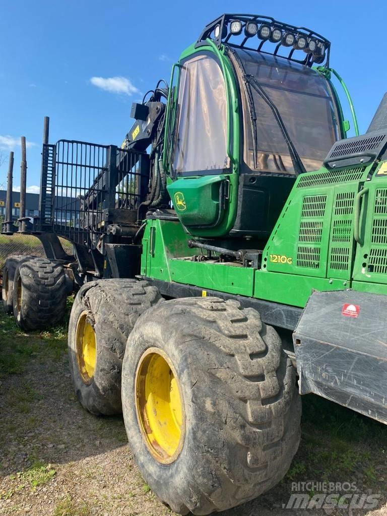 John Deere 1210 G フォワーダー