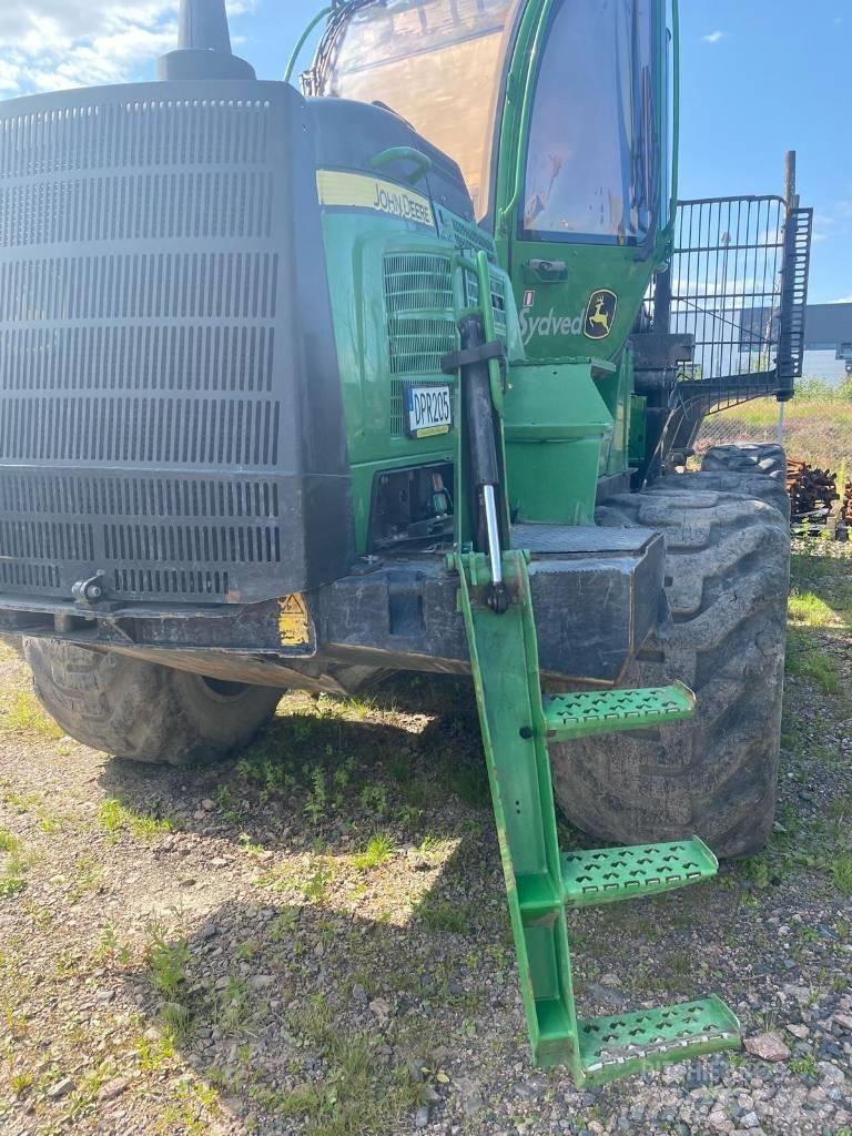 John Deere 1210 G フォワーダー
