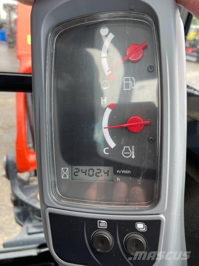 Kubota KX 030-4 ミニ油圧ショベル 7t以下（ミニユンボ・ミニディガー）