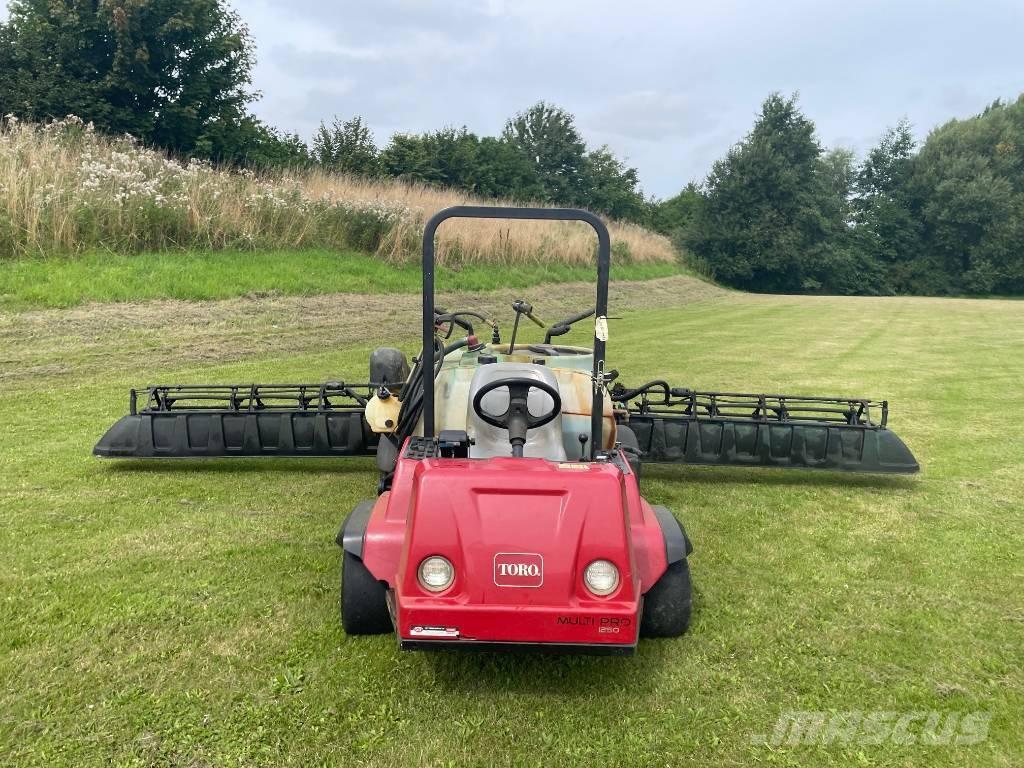 Toro MultiPro 1250 ターフ用液剤・目土散布機