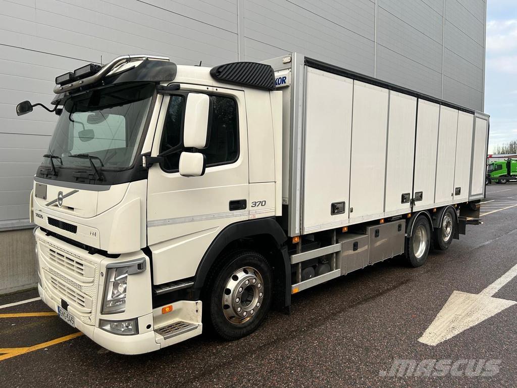 Volvo FM 冷凍冷蔵車