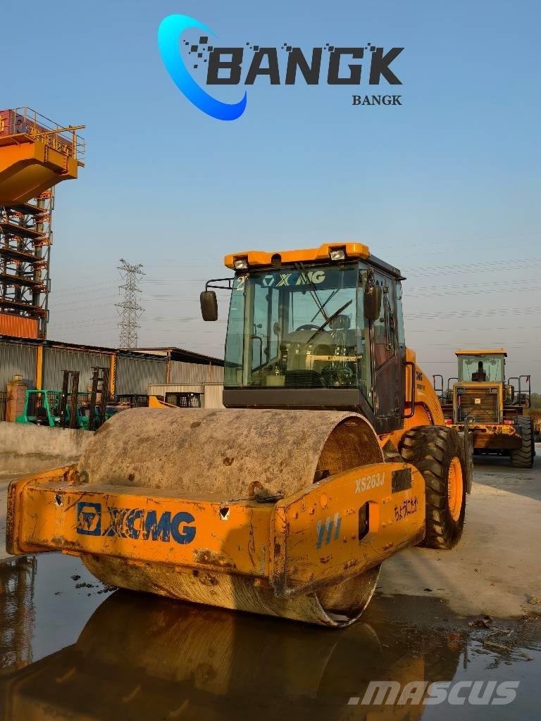 XCMG XS 223 J 振動ローラ