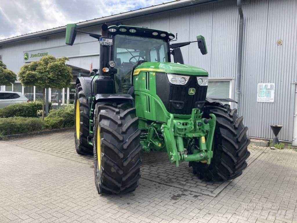 John Deere 6R230 トラクター