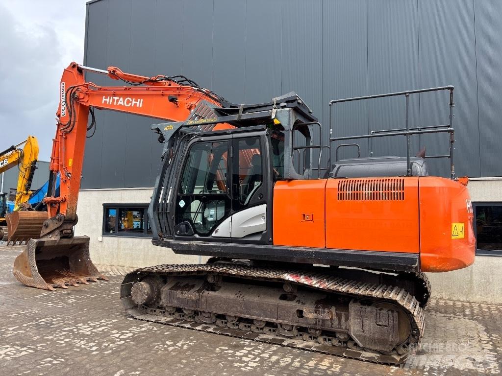 Hitachi ZX 210 LC-6 大型油圧ショベル12t以上（パワーショベル・ユンボ）