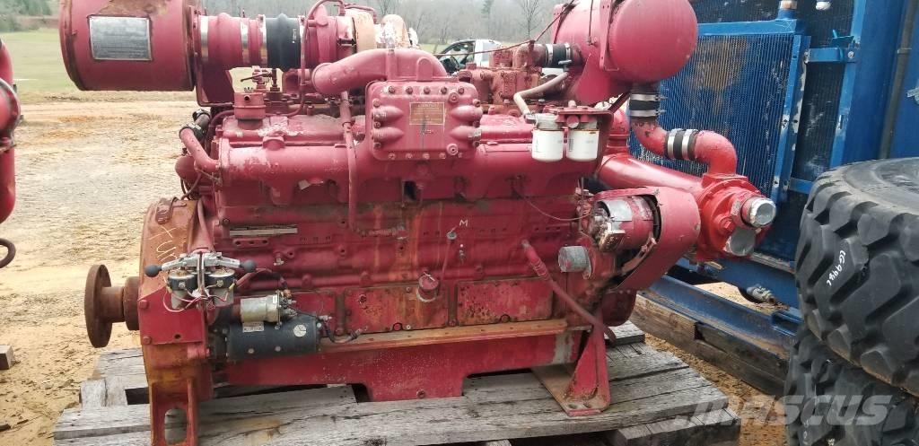 Cummins VT635-F エンジン
