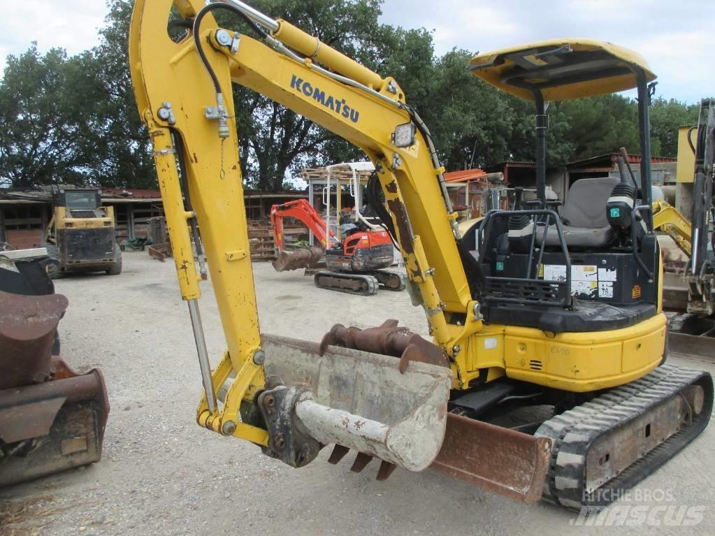 Komatsu PC 26 MR-3 ミニ油圧ショベル 7t以下（ミニユンボ・ミニディガー）