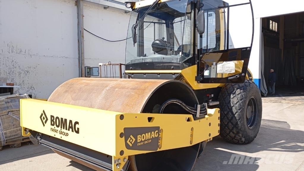 Bomag BW 212 D-5 SL 振動ローラ