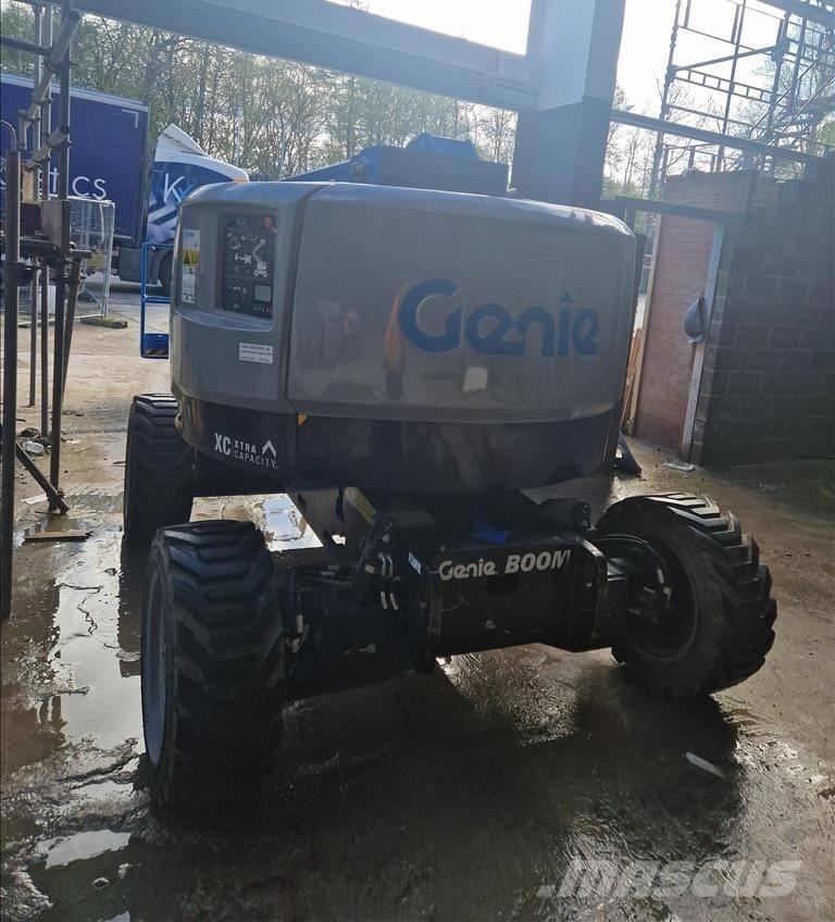 Genie Z 45/25 XC ブームリフト　屈伸型