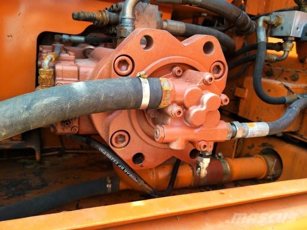Doosan DX 225 LC 大型油圧ショベル12t以上（パワーショベル・ユンボ）