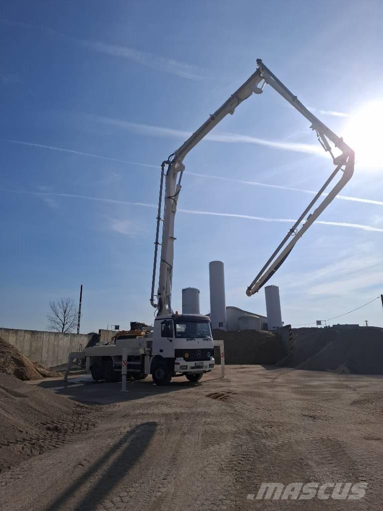 Mercedes-Benz Actros コンクリートポンプ車