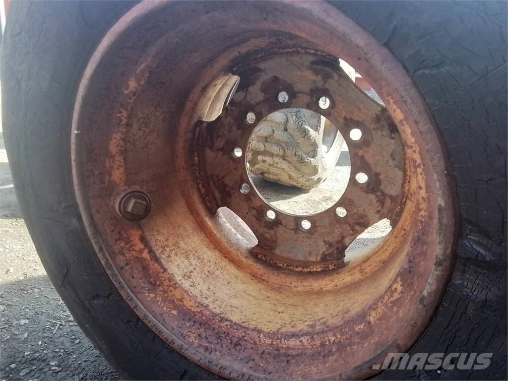 Ösa 250 20x26,5 タイヤ、ホイル、リム