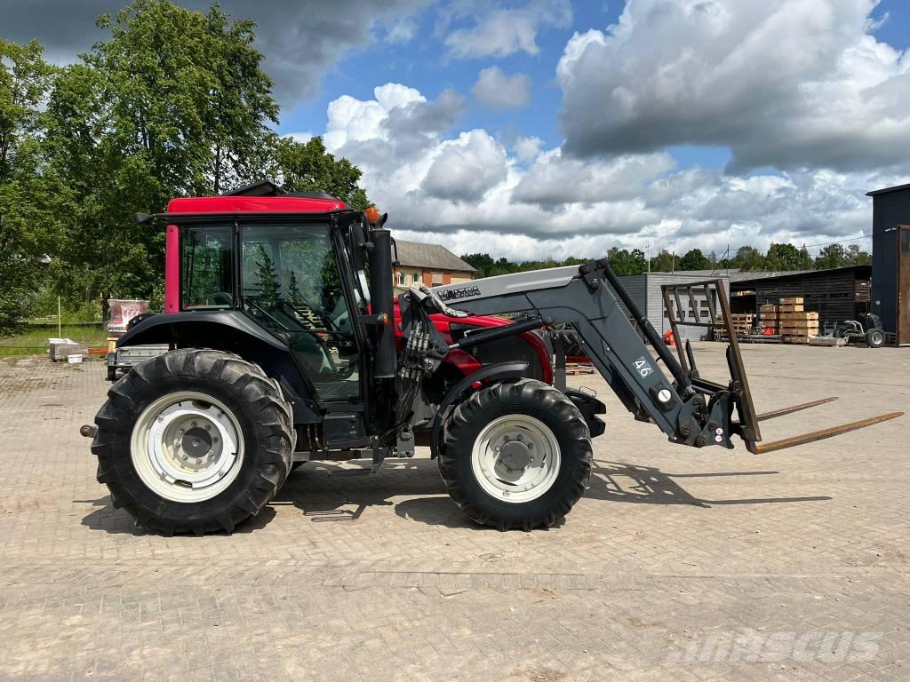 Valtra A 93 トラクター