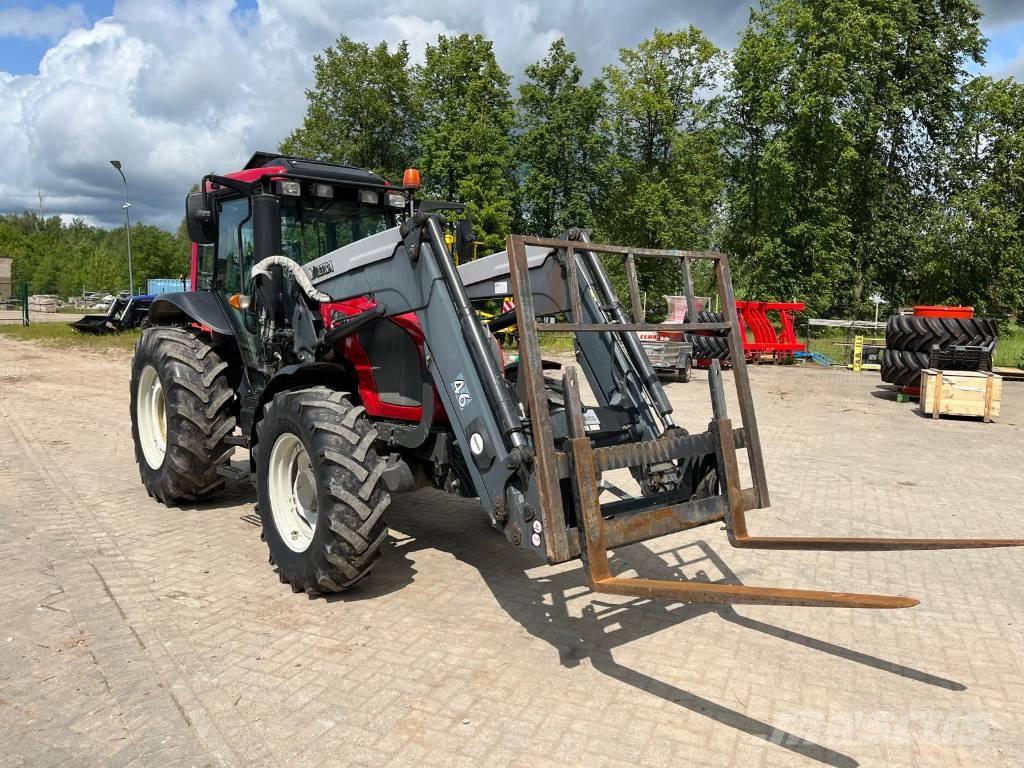 Valtra A 93 トラクター