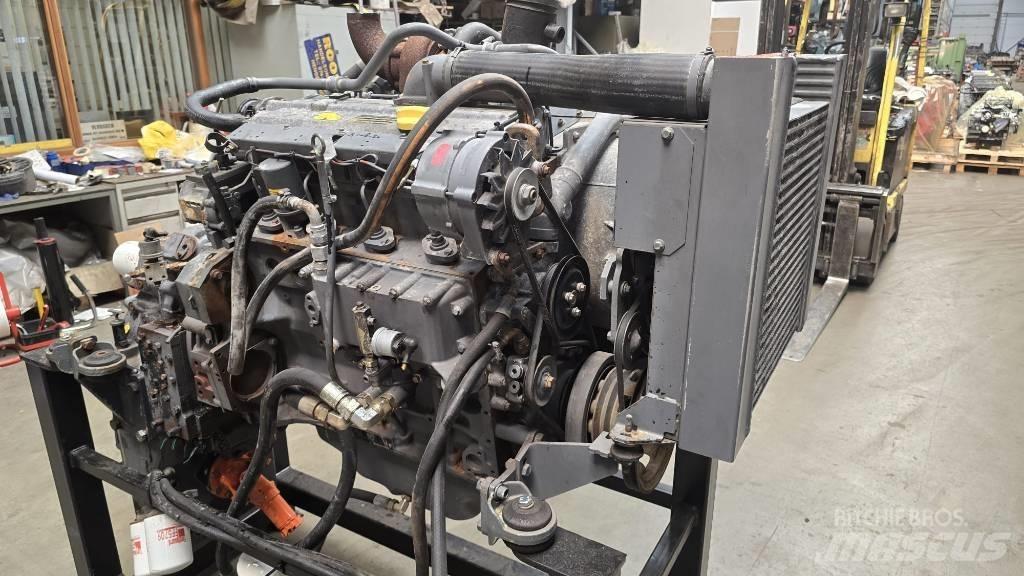 Deutz BF4M1013C エンジン