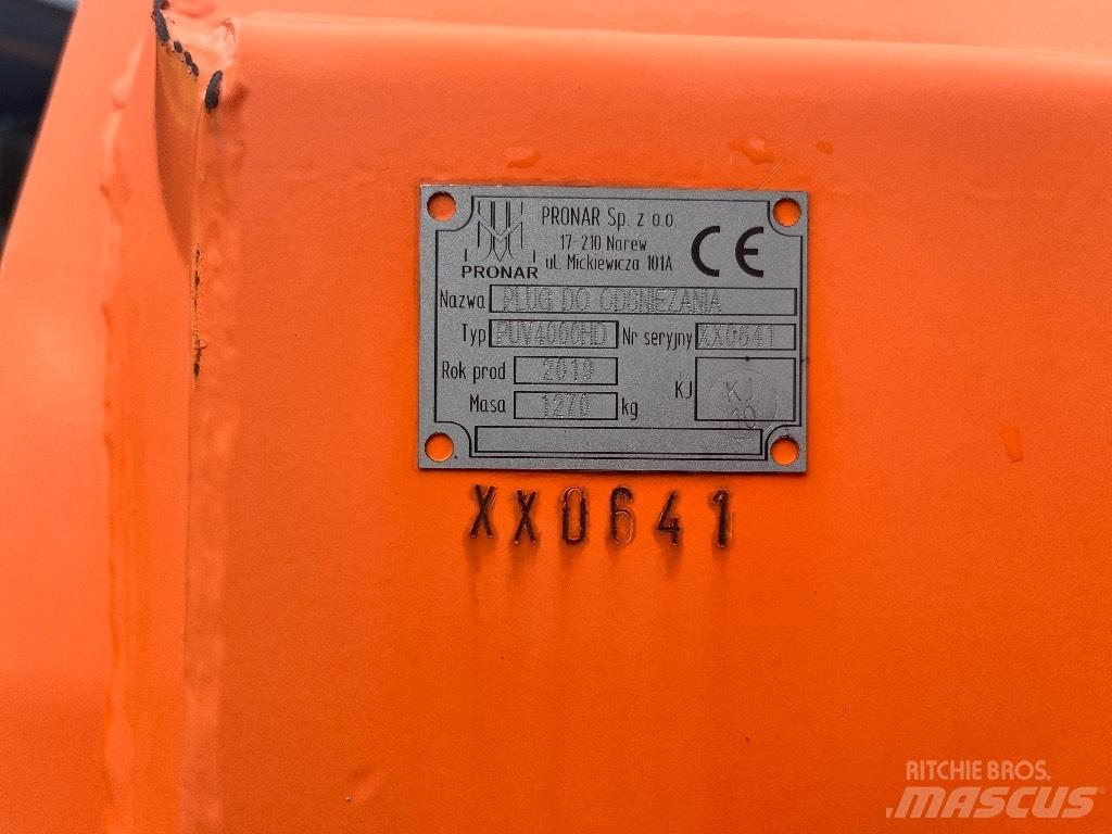 Pronar Vikplog 4m HD プラウ