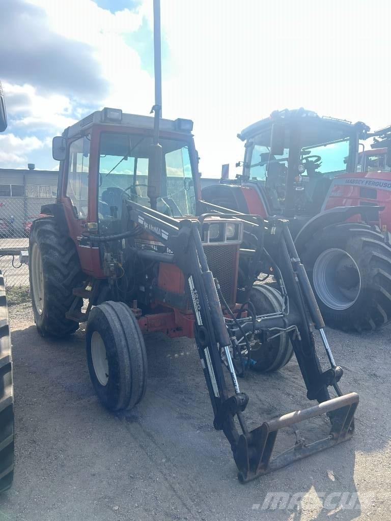 International 685 XL トラクター