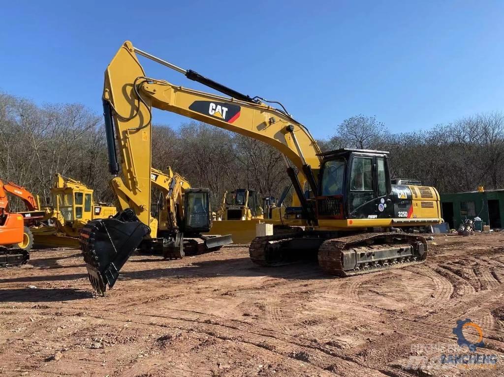 CAT 325 D 大型油圧ショベル12t以上（パワーショベル・ユンボ）