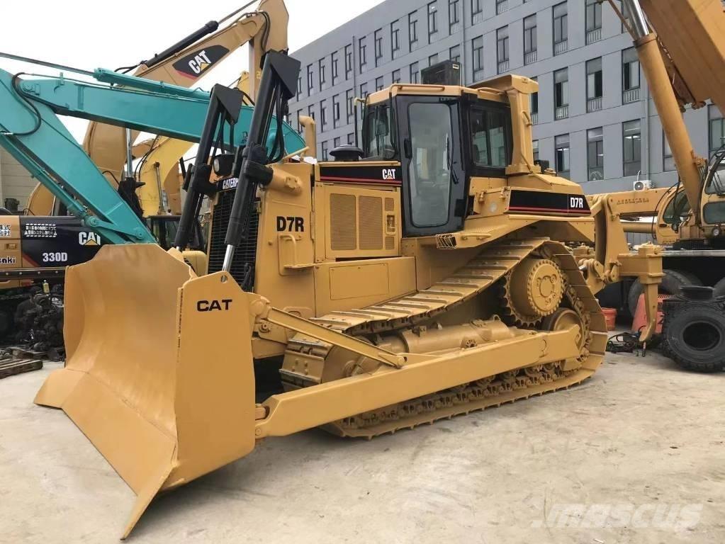 CAT D 7 R ブルドーザー