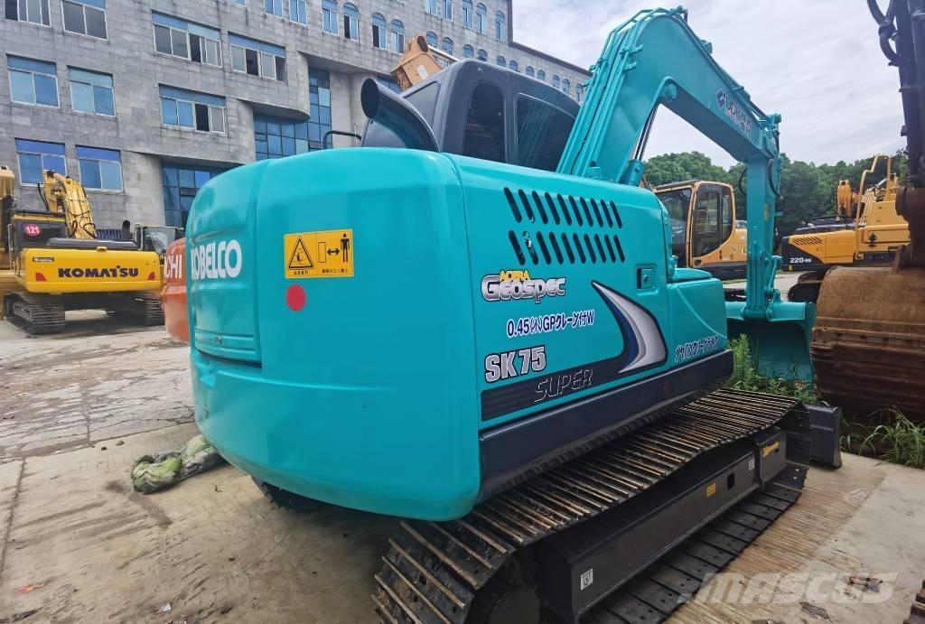 Kobelco SK 75 中型油圧ショベル 7ｔ-12ｔ（ユンボ・パワーショベル・バックホー）