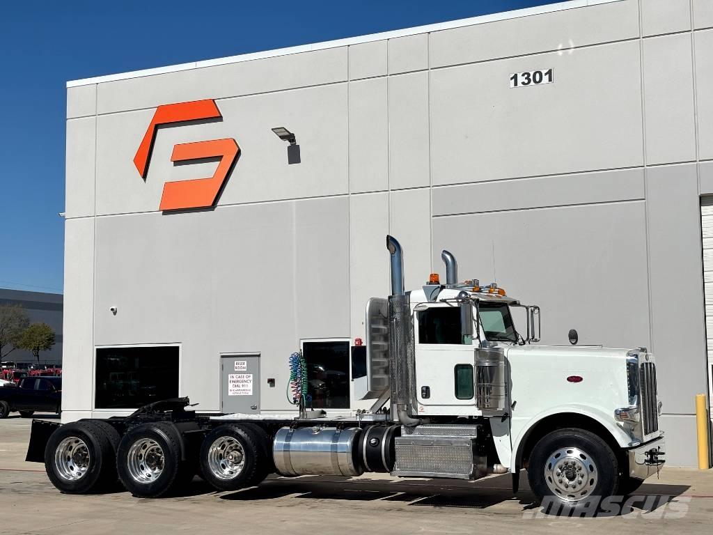 Peterbilt 388 中古トラクターヘッド | トレーラーヘッド
