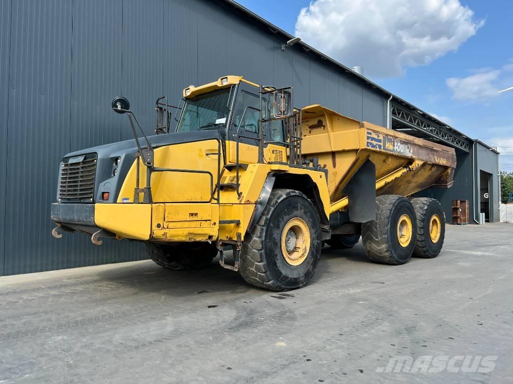 Komatsu HM400-3 アーティキュレート式ダンプトラック