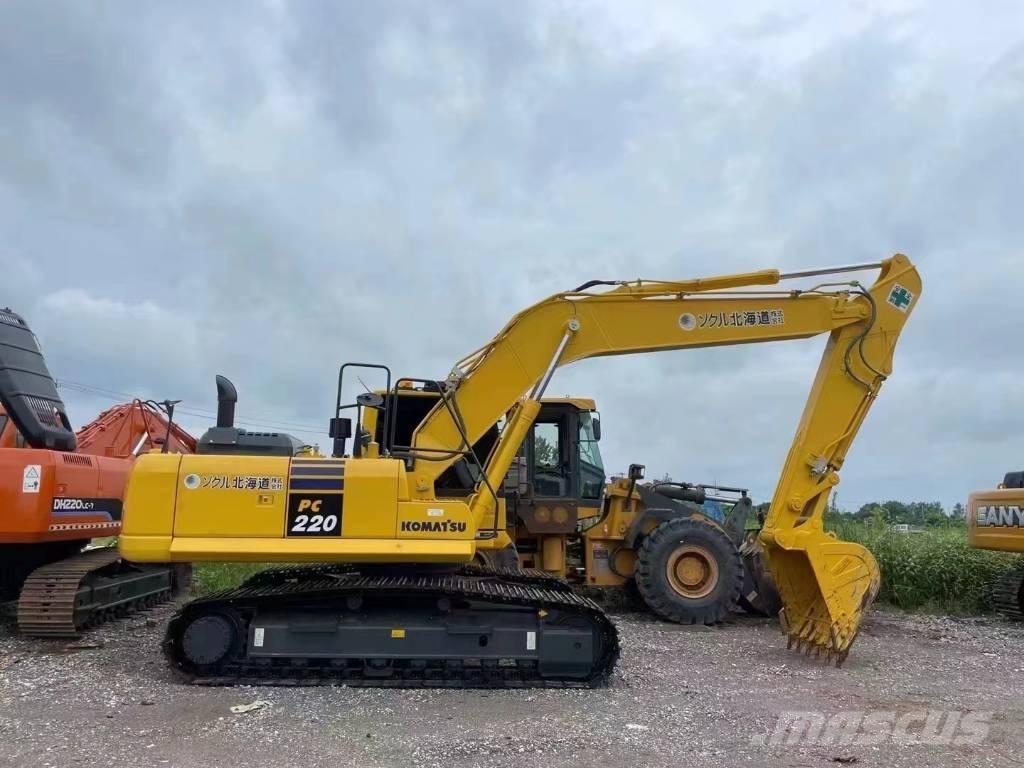 Komatsu PC220-8 大型油圧ショベル12t以上（パワーショベル・ユンボ）