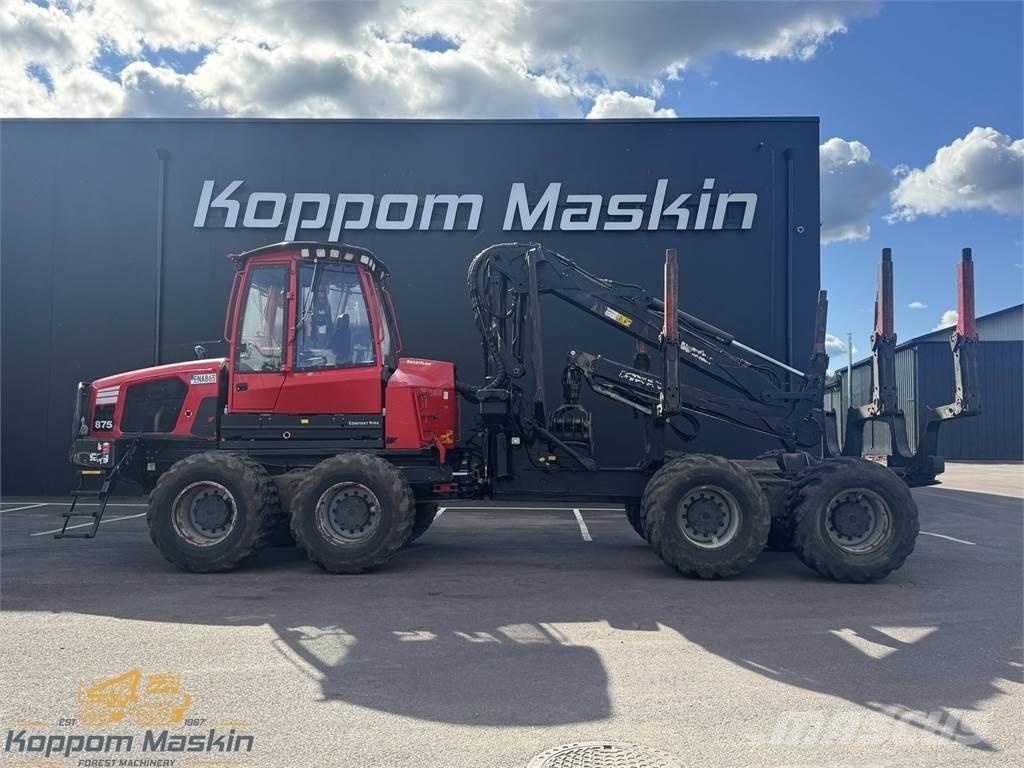 Komatsu 875 フォワーダー