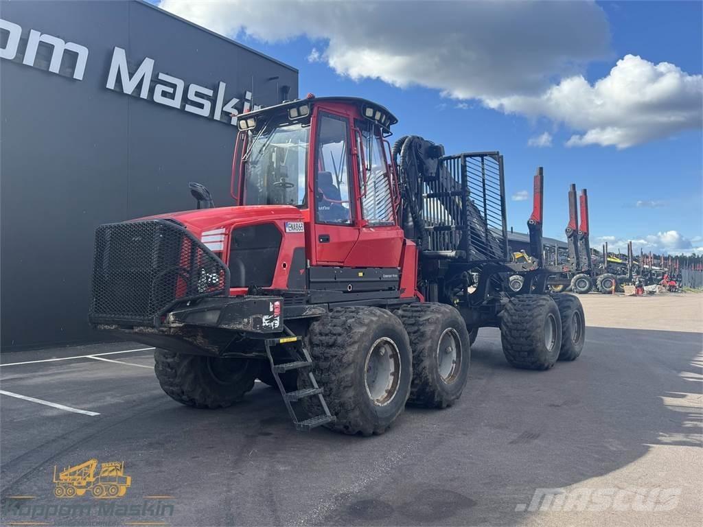 Komatsu 875 フォワーダー
